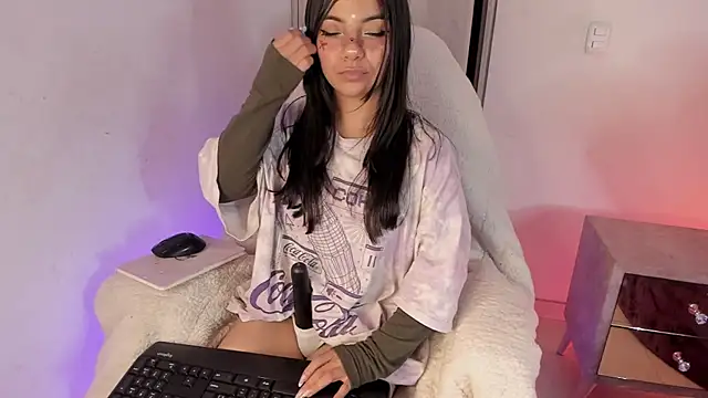 Chat XXX ao vivo de sofi_soft_