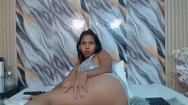 Samantha_Fox69_ 现场XXX聊天
