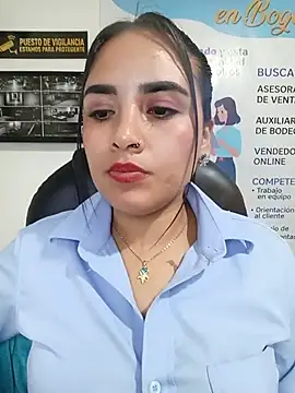 Czat XXX na żywo – MAYE__13
