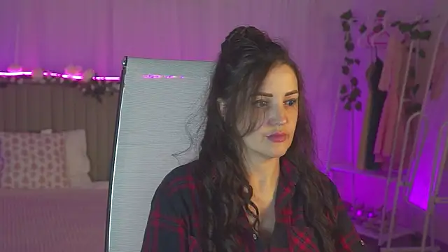 צ'אט XXX בשידור חי של AureliaVane
