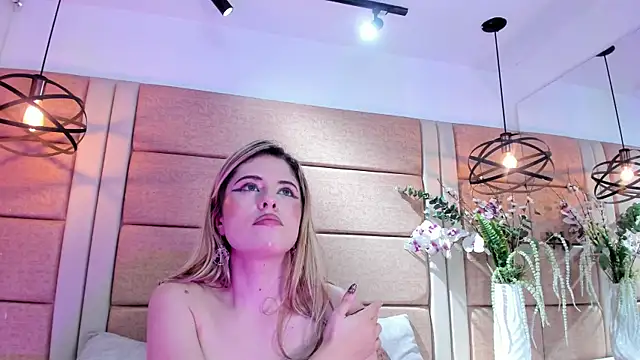 AndreinaOwen's Live XXX Chat