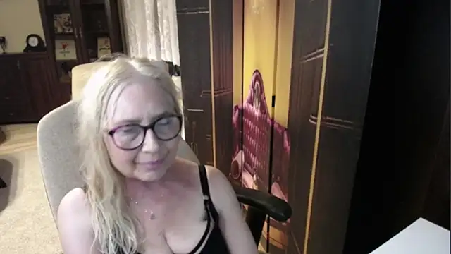 sofia_xkiss Chat XXX in diretta