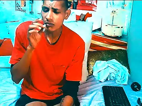 Вебкам-шоу IndianSavageMale