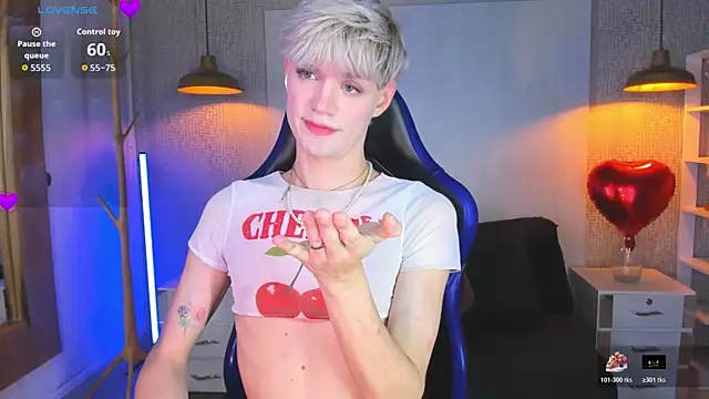 VladHellsing4 élő XXX-chatje