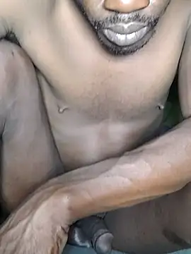 Kaizer1 Adlı Modelin Canlı XXX Sohbeti