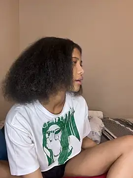 PEACHWAV3's Live XXX Chat