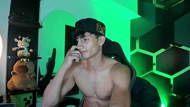 MaxiimoRomano_'s Webcam Show