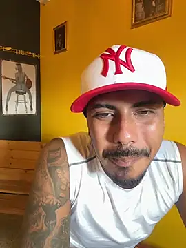 Latinmoster_boss élő XXX-chatje
