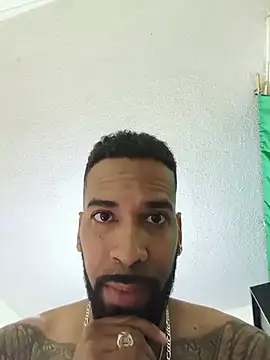 Show modela Chocoficial na web-kameri