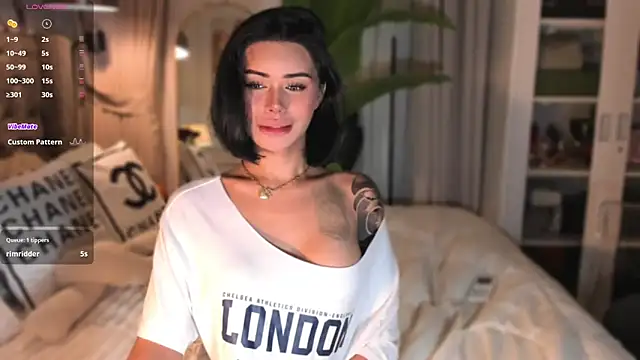 ParisianDoll's Live XXX Chat
