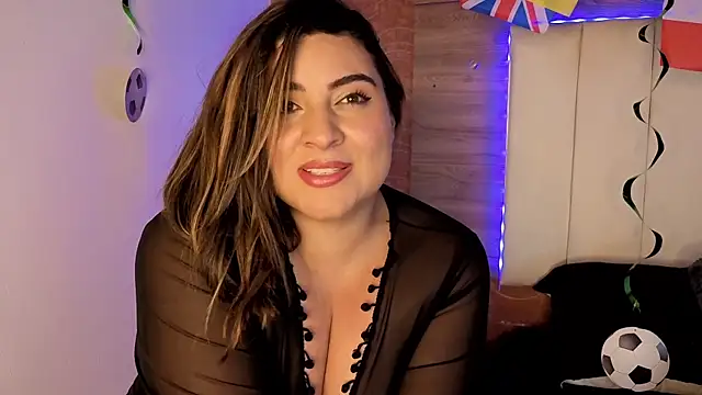 Chat +18 de AgnesIvanova ao vivo