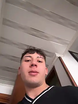 XXX chat uživo modela OLIVER_K