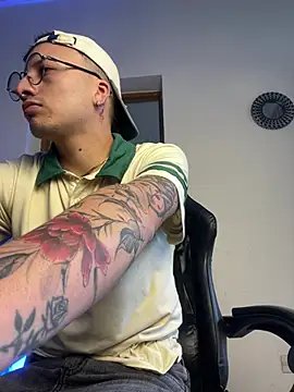 Czat XXX na żywo – Dereck_Klain