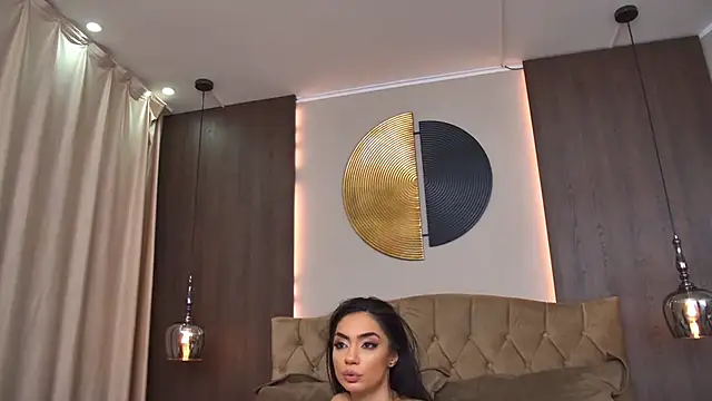Онлайн чат XXX VivienneStark