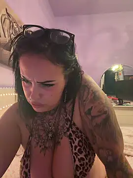 Tigrecurvy Webcam show