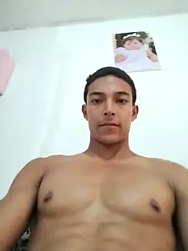 Demiansteven2 라이브 XXX 채팅