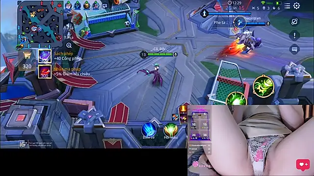 Caryln-Bun Chat XXX in diretta