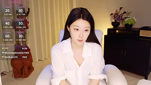 Chat XXX en directo de Lucky-baby