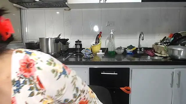 XXX chat uživo modela kateleyagrey