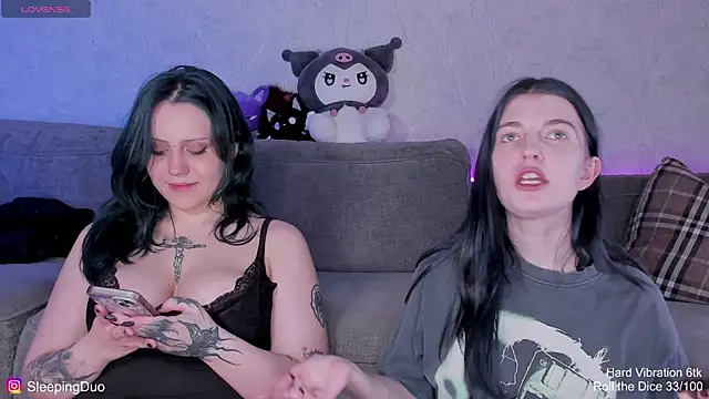 SleepingDuo's Live XXX Chat