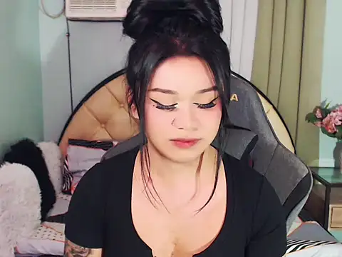 SexxyTsLoverr 网络视讯表演
