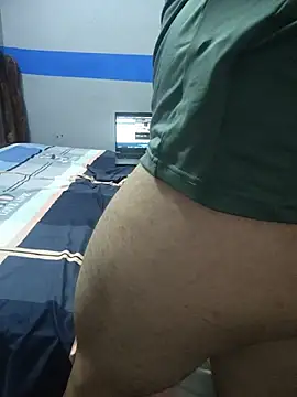 TonyCubBear Pertunjukan Webcam