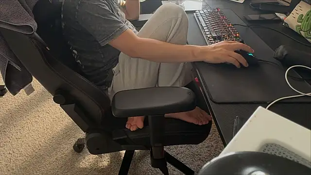 Živý XXX chat LatinFurBall
