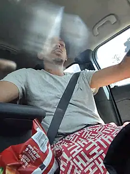 Pokazy przed kamerką – bigdickjojo69