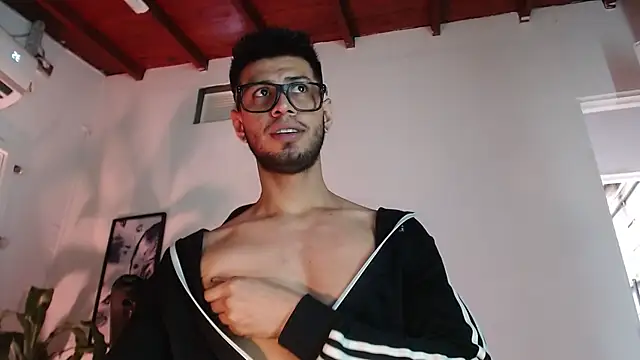 Онлайн чат XXX Colby_brown03