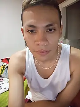 Show modela NekoboiPetiole na web-kameri