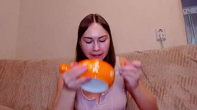 sleeeep_y's Live XXX Chat
