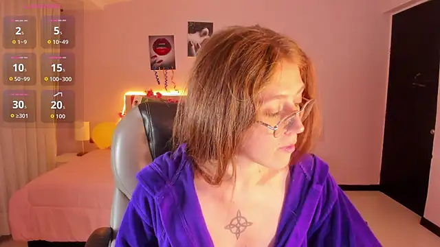 Chat XXX en directo de Emily_Warren_