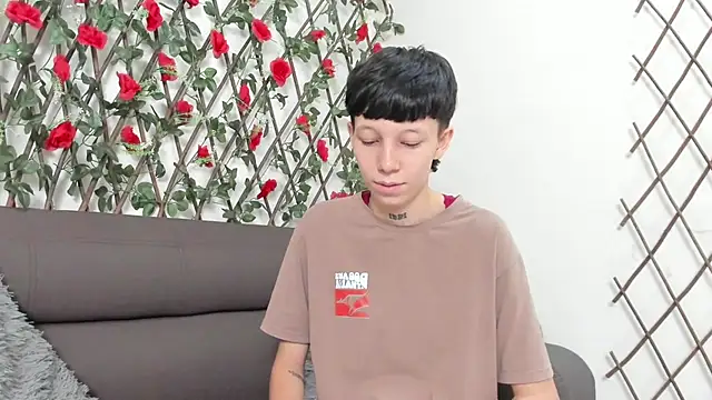 Chat +18 de LiamBrown09 ao vivo