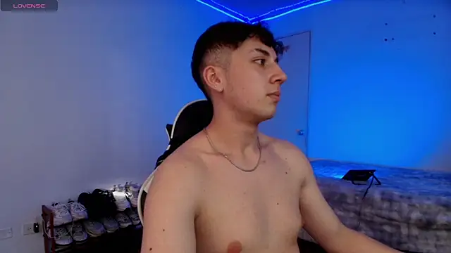 OLIVER_K – Naživo XXX chat