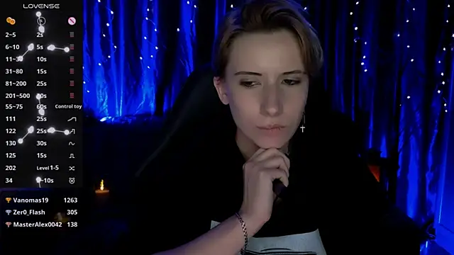 _Shadow_devil__'s Live XXX Chat