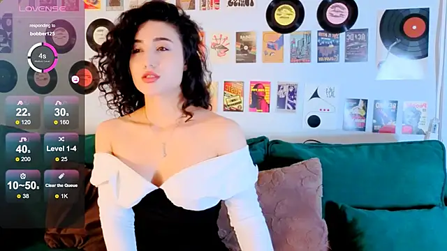 Chatroom XXX en direct de Maya_Rogerss