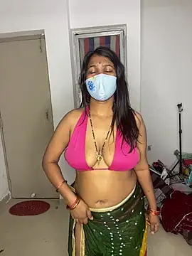 Savita_Desai_BDSM_couple Show in webcam