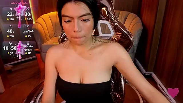 Chat XXX en directo de _Charlottee_b