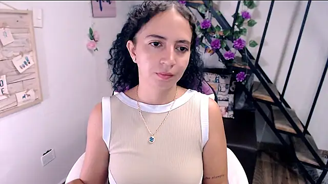 Chat XXX en directo de samantha_baby_