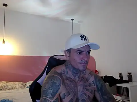 Онлайн чат XXX Dom_Jhuan