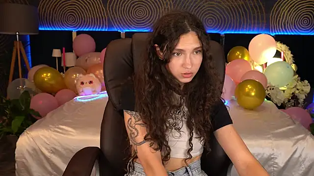 BabyFlowerr's Live XXX Chat