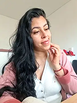 Luianna Live XXX-chat