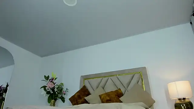 XXX chat uživo modela Violet_queen20