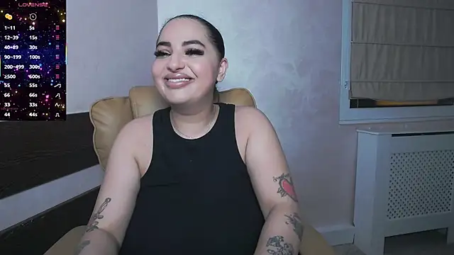 BustyAllyy's Live XXX Chat