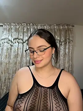 Tayler_Kim Live XXX-chat