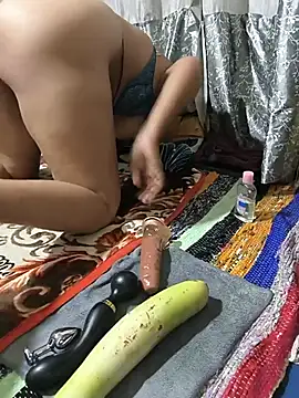 Hotty-Rani-Bhabi Chat XXX live