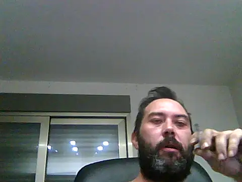 Show modela SirFrankonde na web-kameri