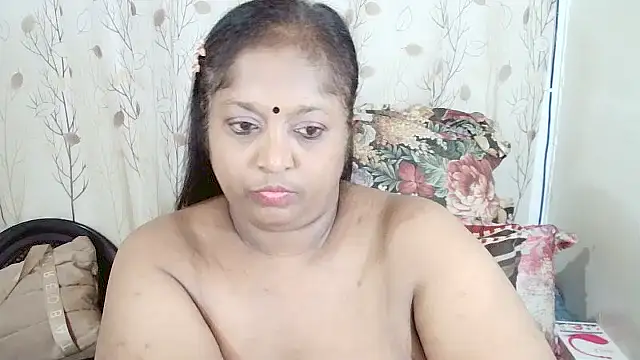 Indiantasha Chat XXX in diretta