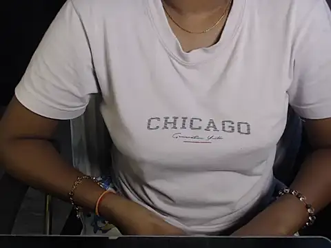 Annya_Sharma2's Live XXX Chat