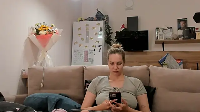 צ'אט XXX בשידור חי של Hot__K